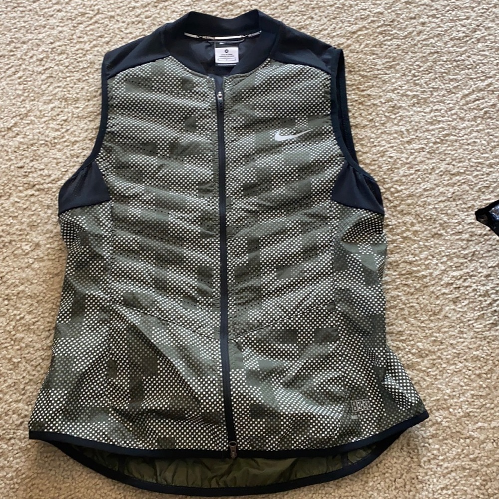 Women’s Nike Vest